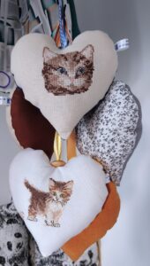 Coeurs décoration chat